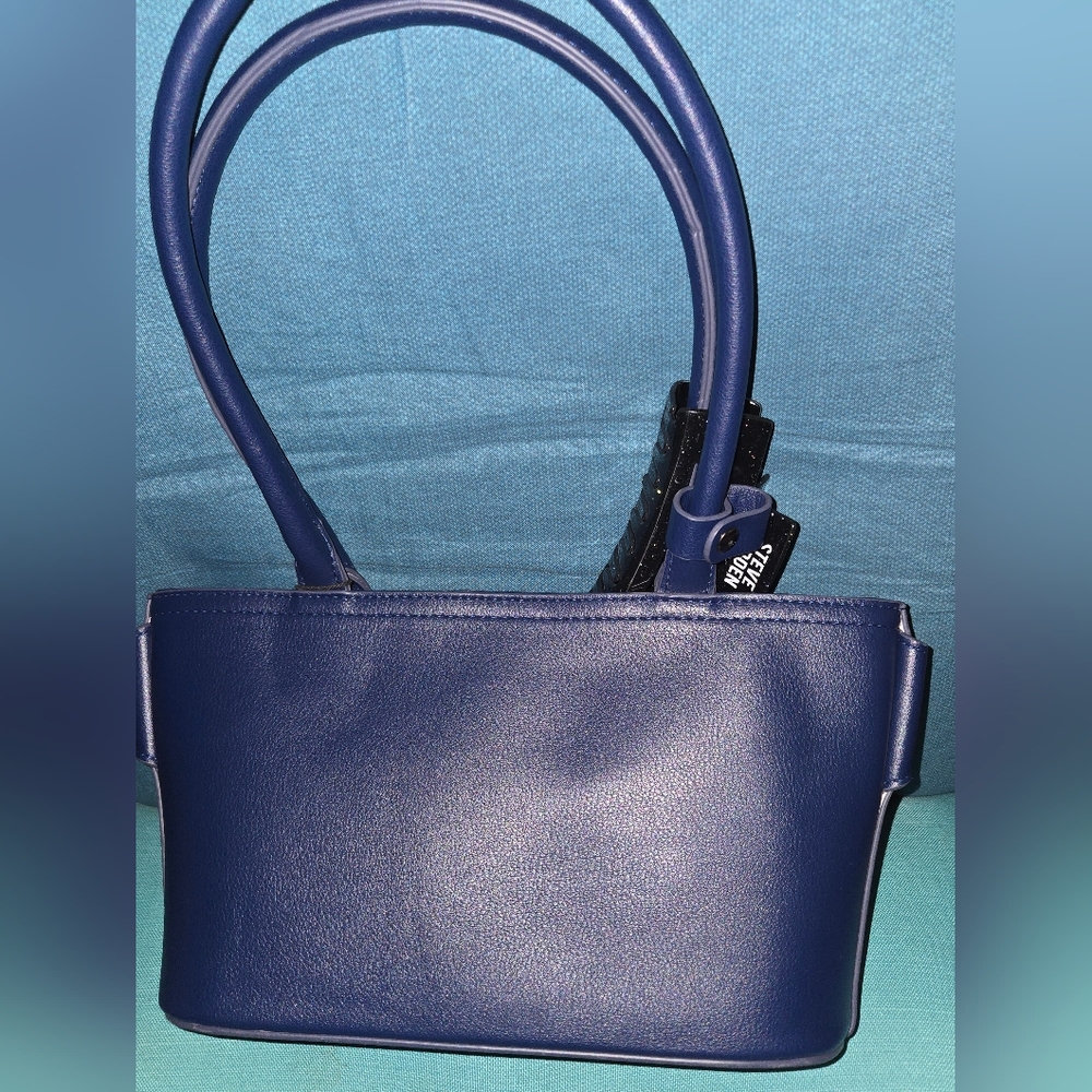 Steve Madden Navy Shoulder Bag With Hair Clip - Picture 2 of 10